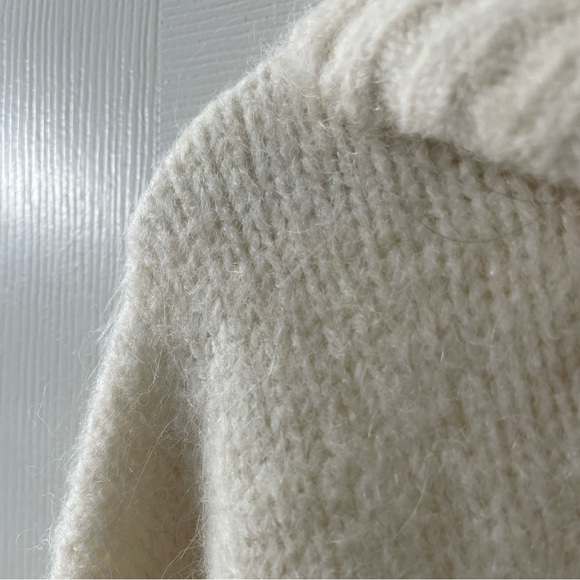 UGG NWOT Women's Lylah Rollneck Sweater in Cream Oversized 27” PTP - Picture 6 of 13